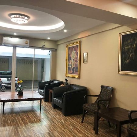 Cu@Jomtien Hotel Патая Екстериор снимка
